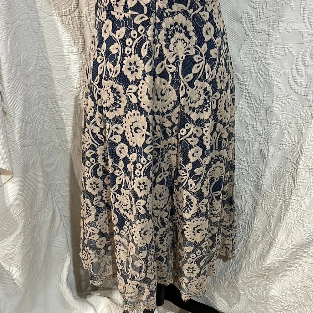 Vince Camuto navy beige
