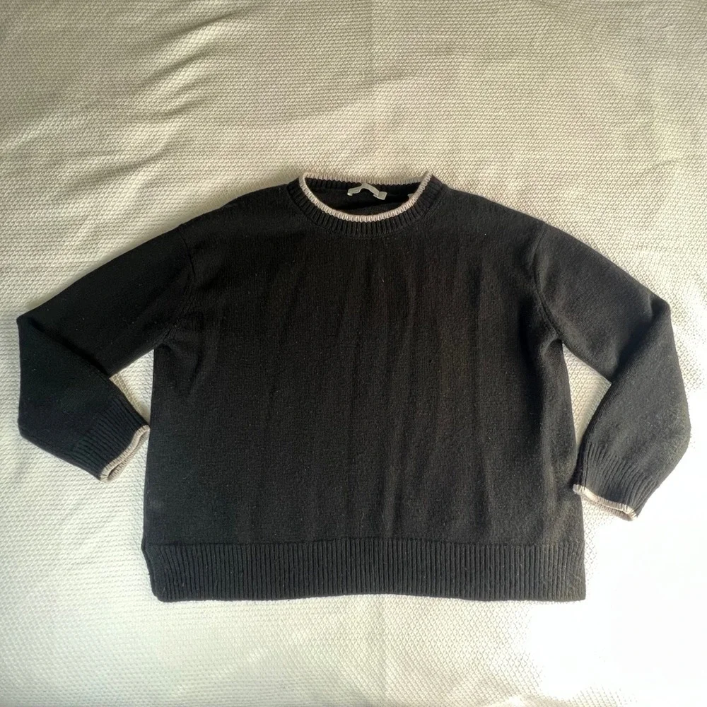 Vince Black Knit Sweater Women L Wool Cashmere Crew Neck Capsule Minimalist Cozy