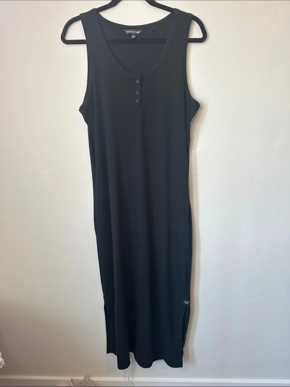 Toad&Co comfortable sleeveless