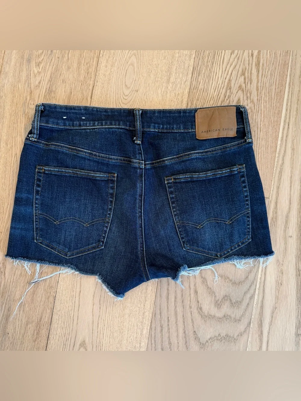 American Eagle Outfitters good pre