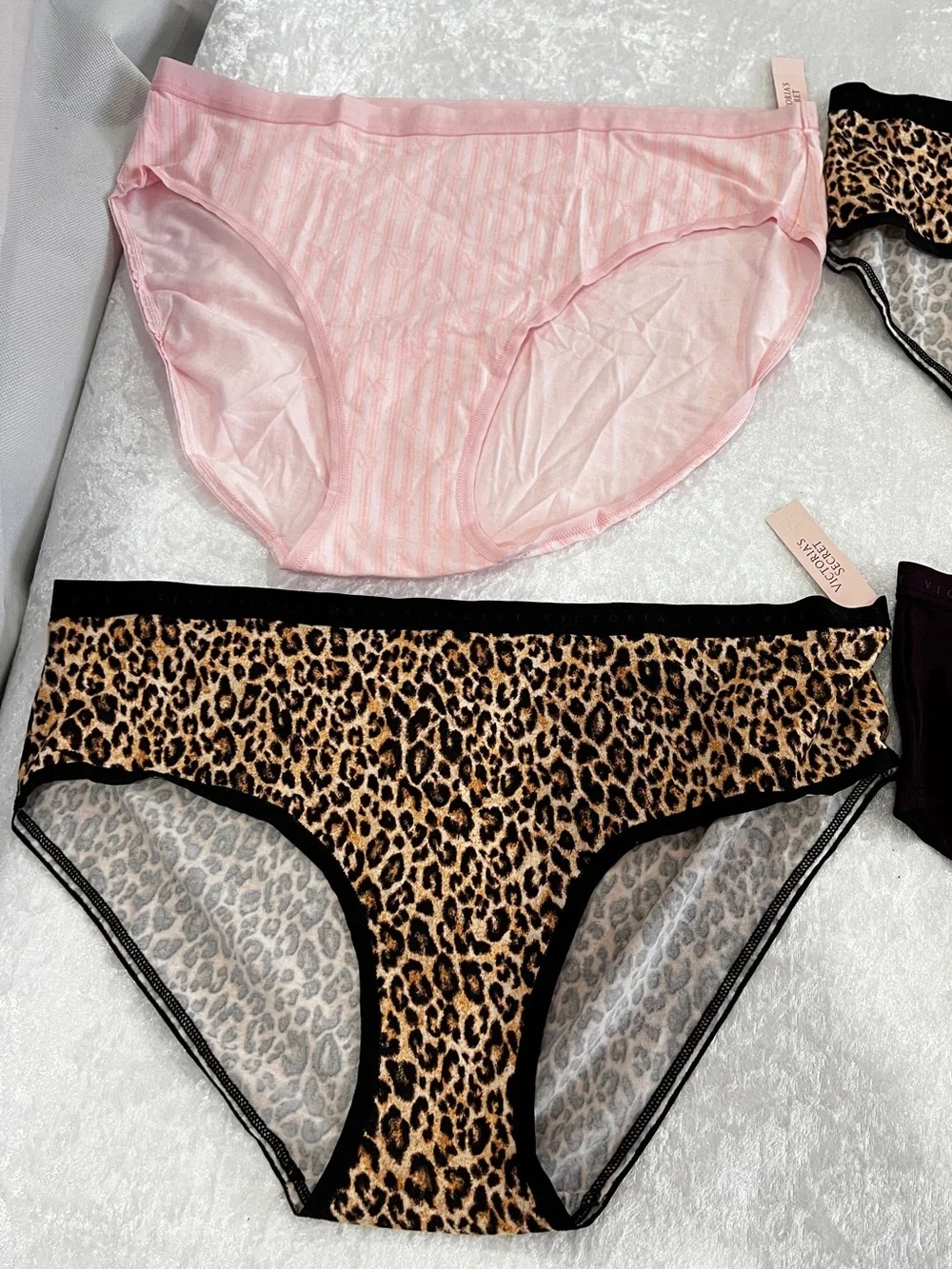 Victorias Secret new tag