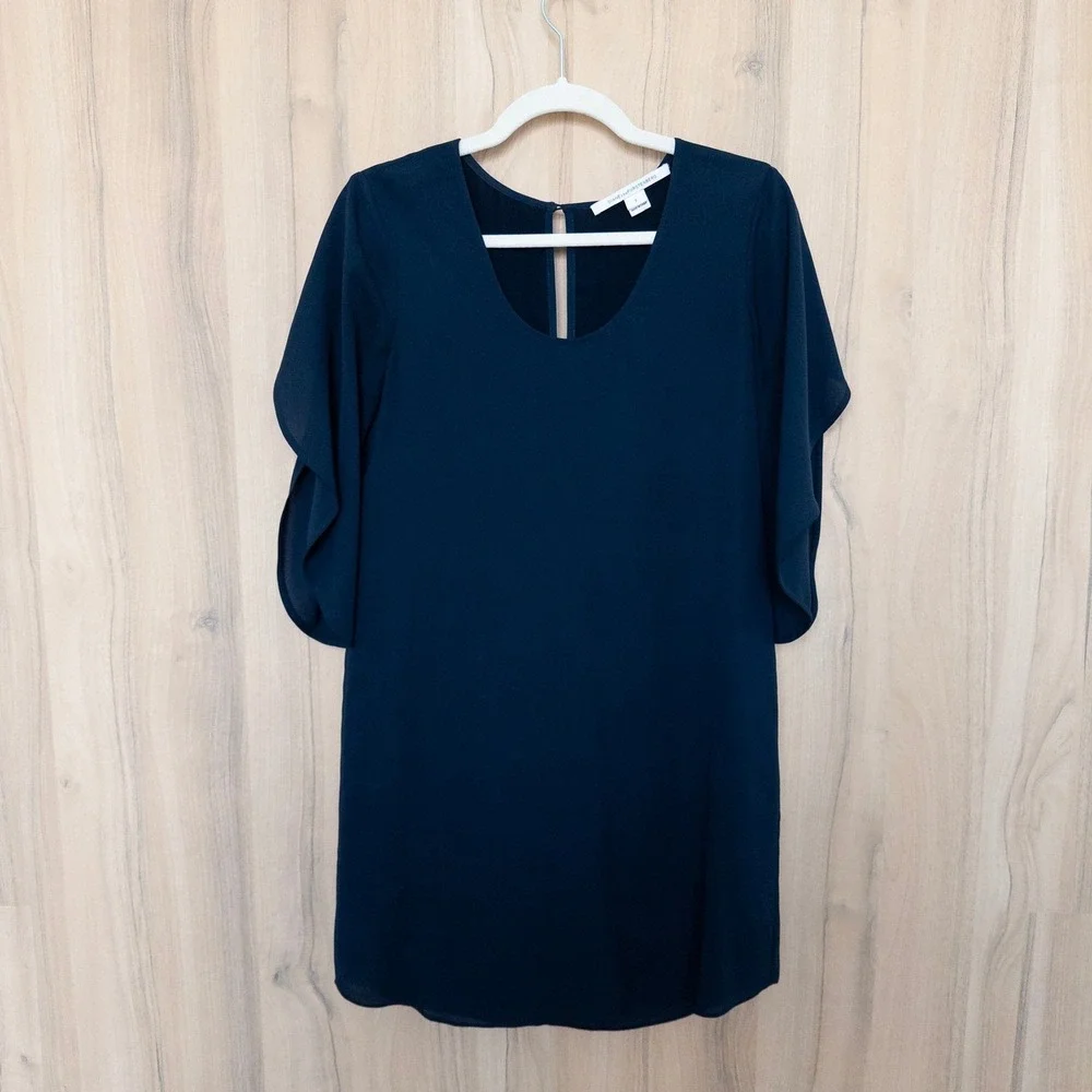 Diane Von Furstenberg flowy flutter