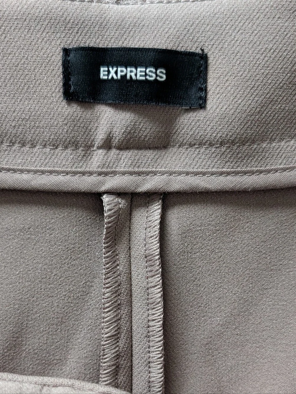 Express Barrel Leg Dress Pants in Mushroom SZ 6 Long - NWTs