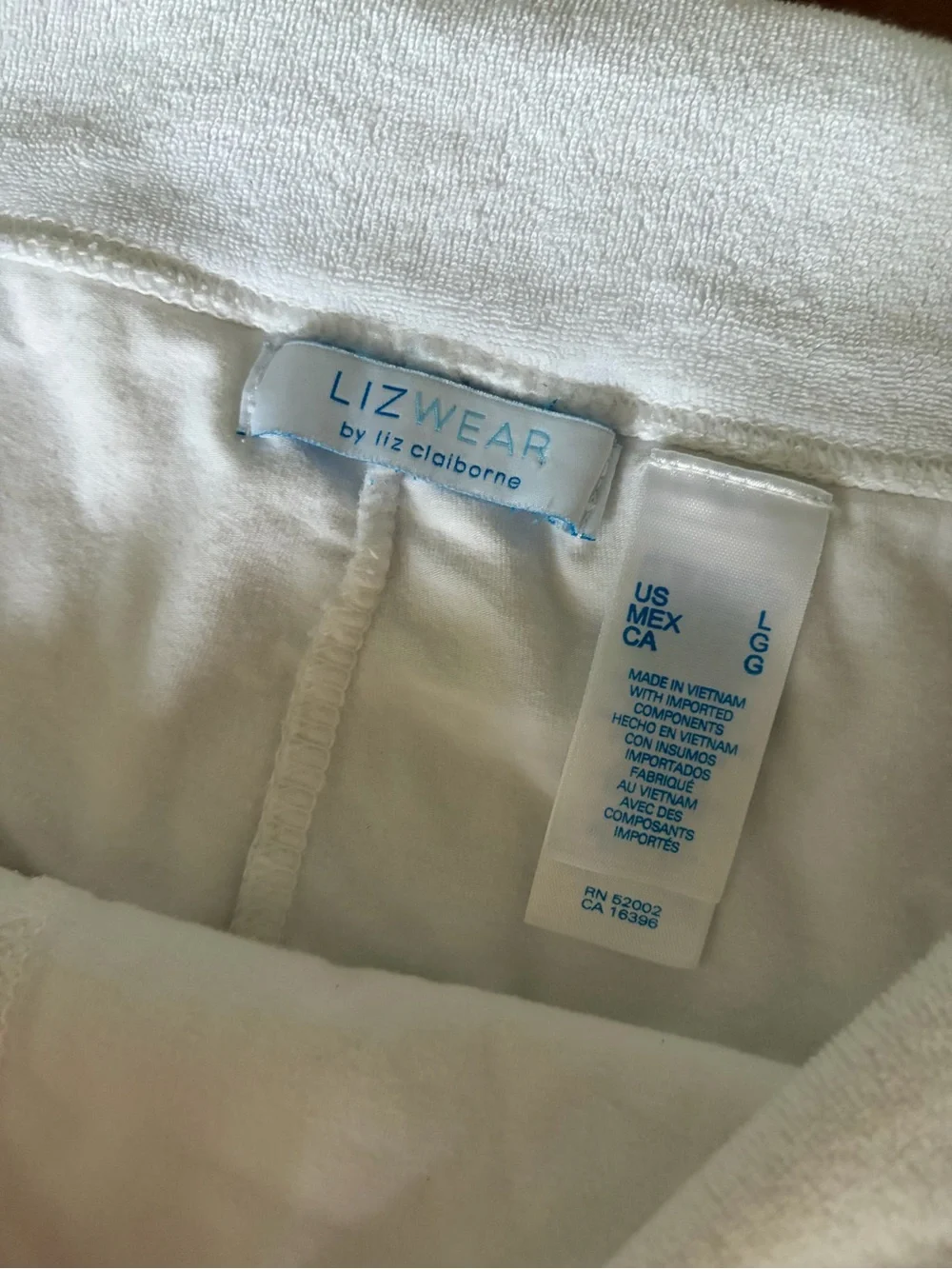 Liz Claiborne liz claiborne