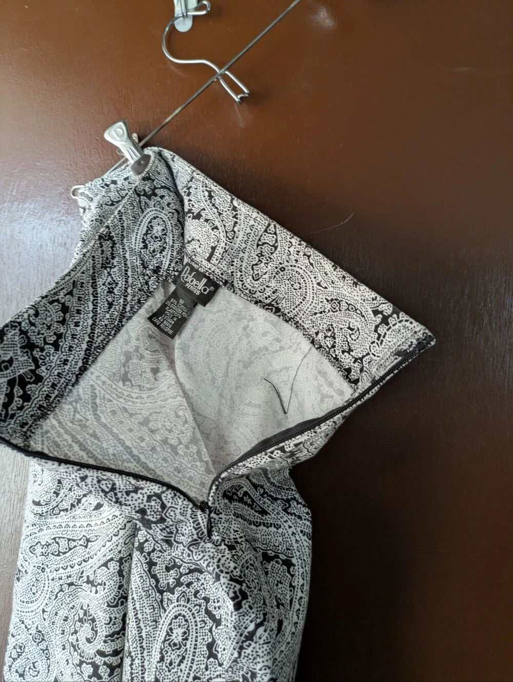Rafaella Petites Women’s Paisley Print Cropped Pants - Black & White Size 8P