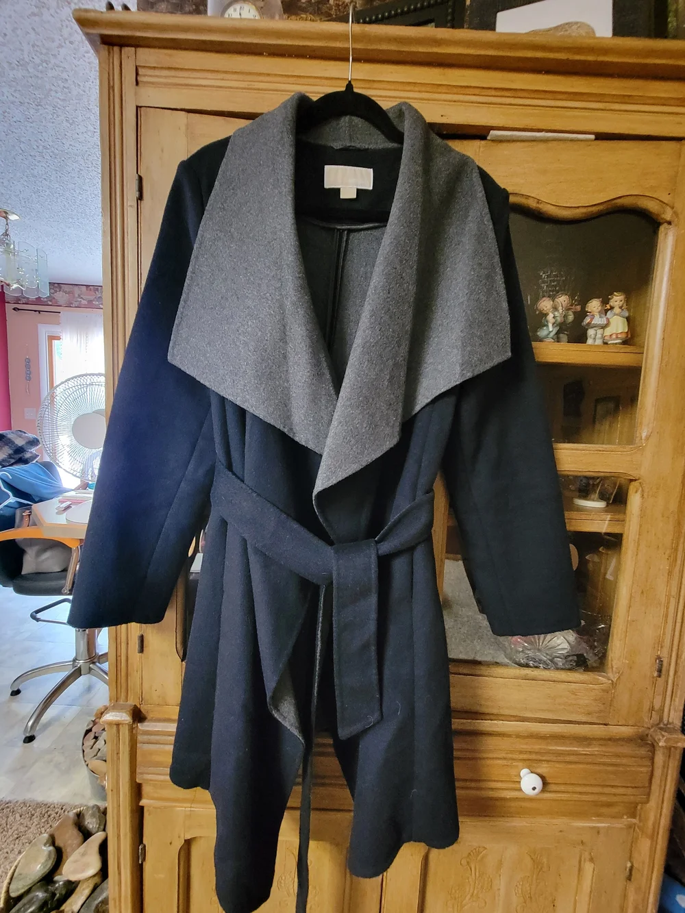 MICHAEL Michael Kors Black Coat with Gray Shawl Collar Wool Blend Sz L