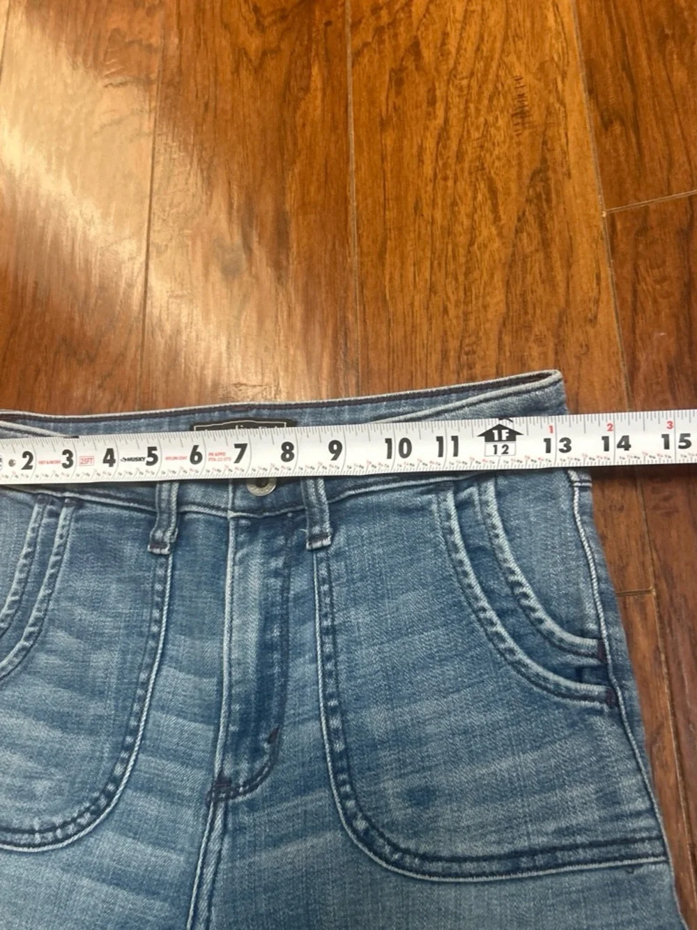 Abercrombie & Fitch wide flare