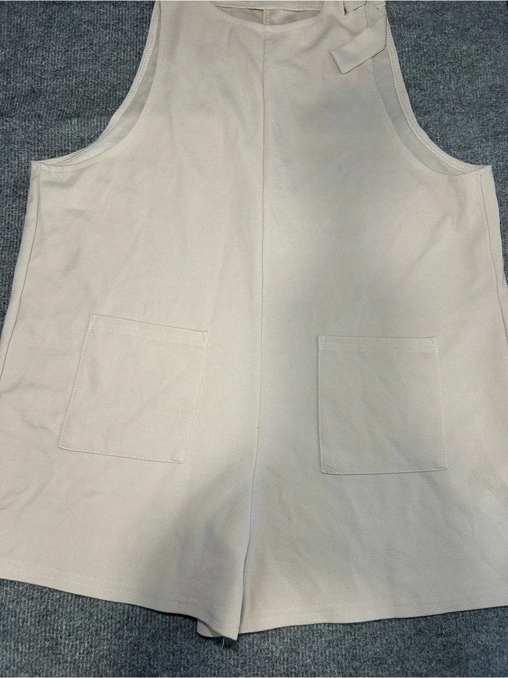 No Label comfortable cream
