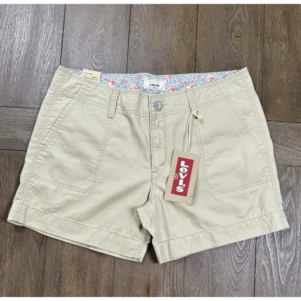 Levi's Women's Mid Rise Cargo Shorts Khaki Tan Size 8 Cotton Utility Casual