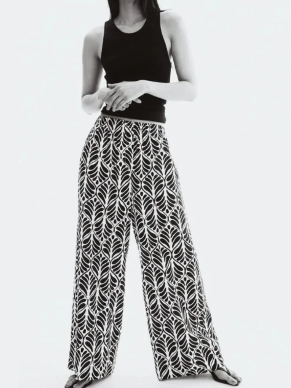 H&M Graphic Leaf Wide Leg Pants Women’s XS Black/White Linen-Blend Monochrome