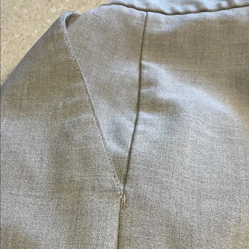 Liz Claiborne classic straight