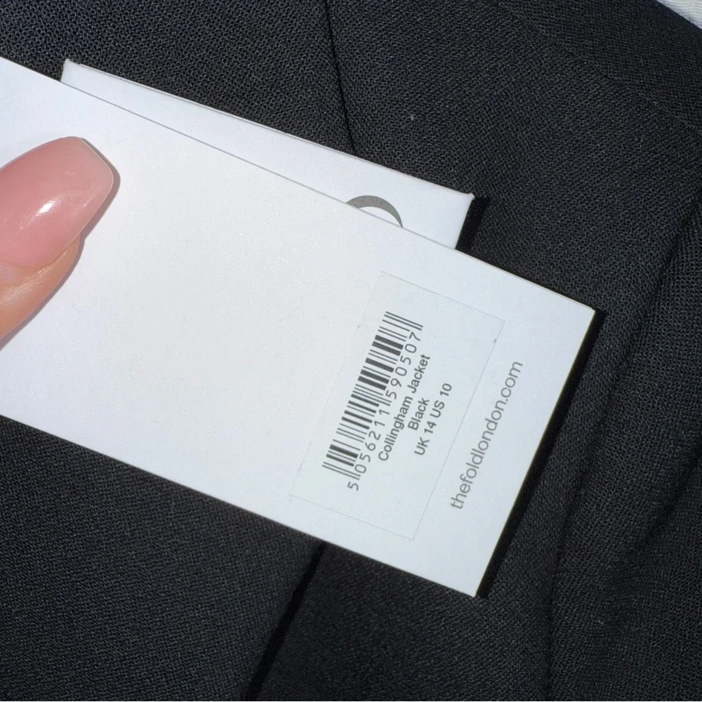 The Fold fold black