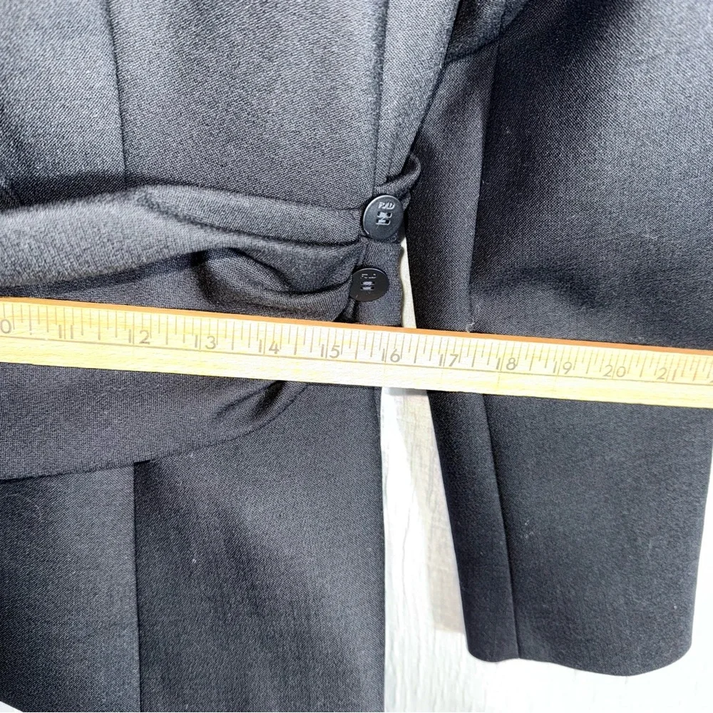 The Fold fold black