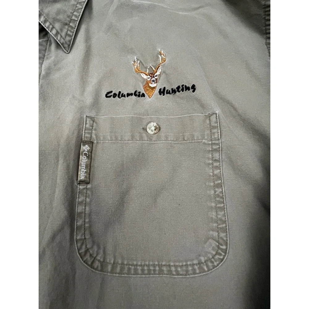 Columbia mens button