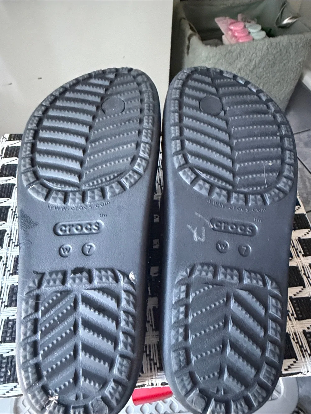 CROCS sandals touch subtle