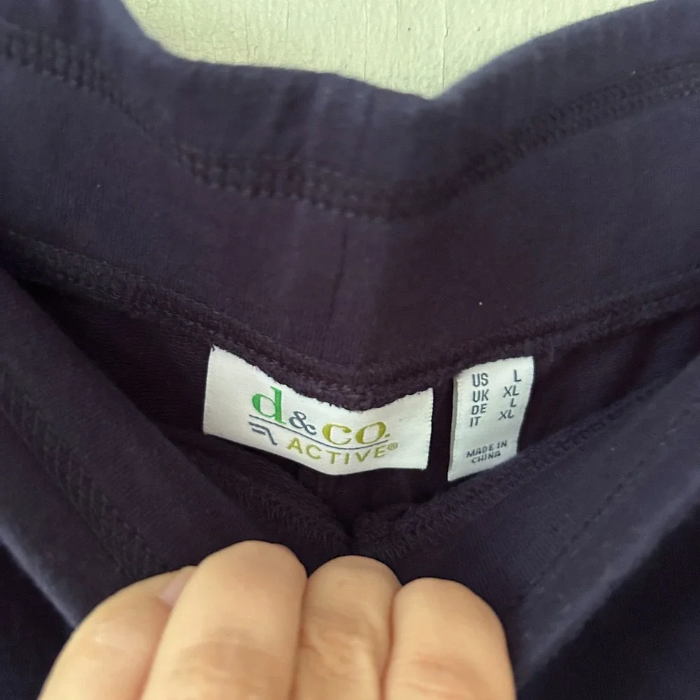 d&co waist 17