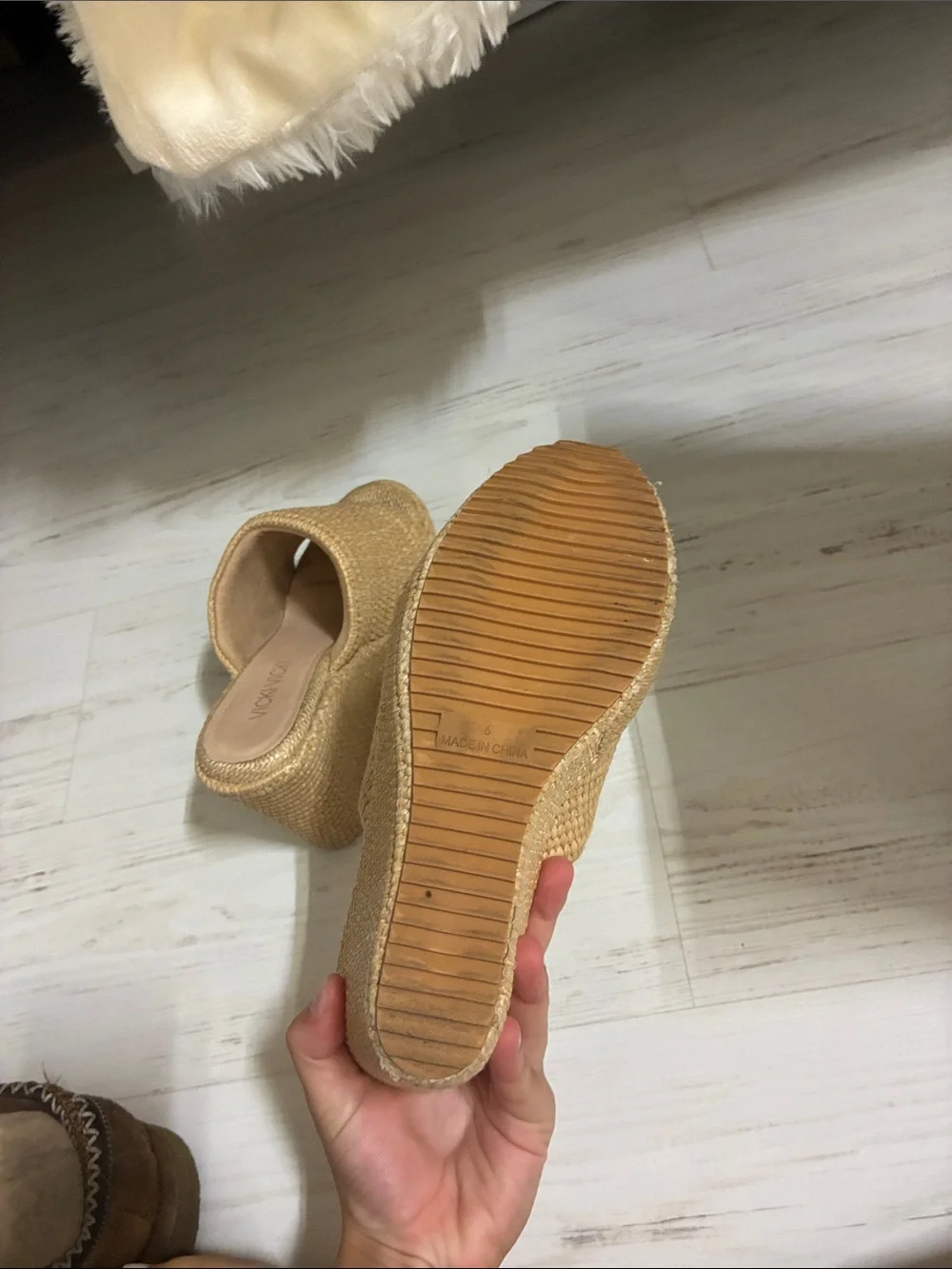 N/A woven wedge