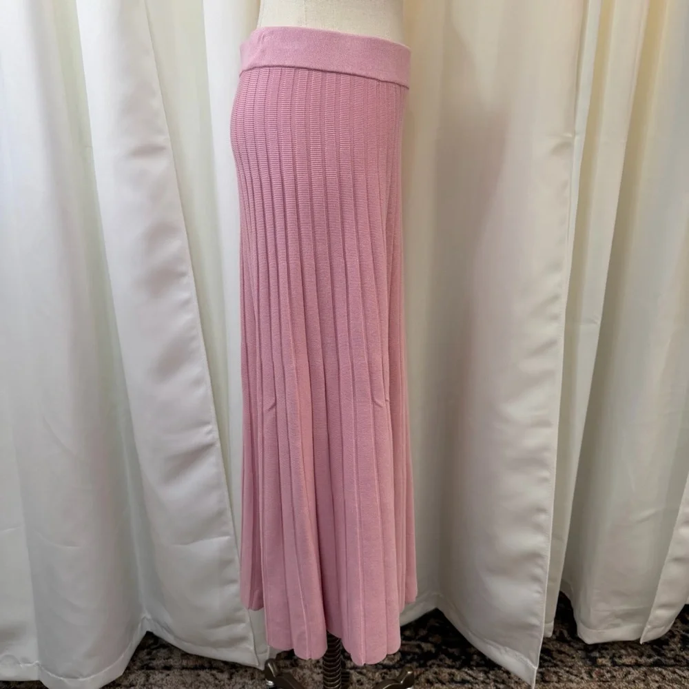 Saks Fifth Avenue brand new