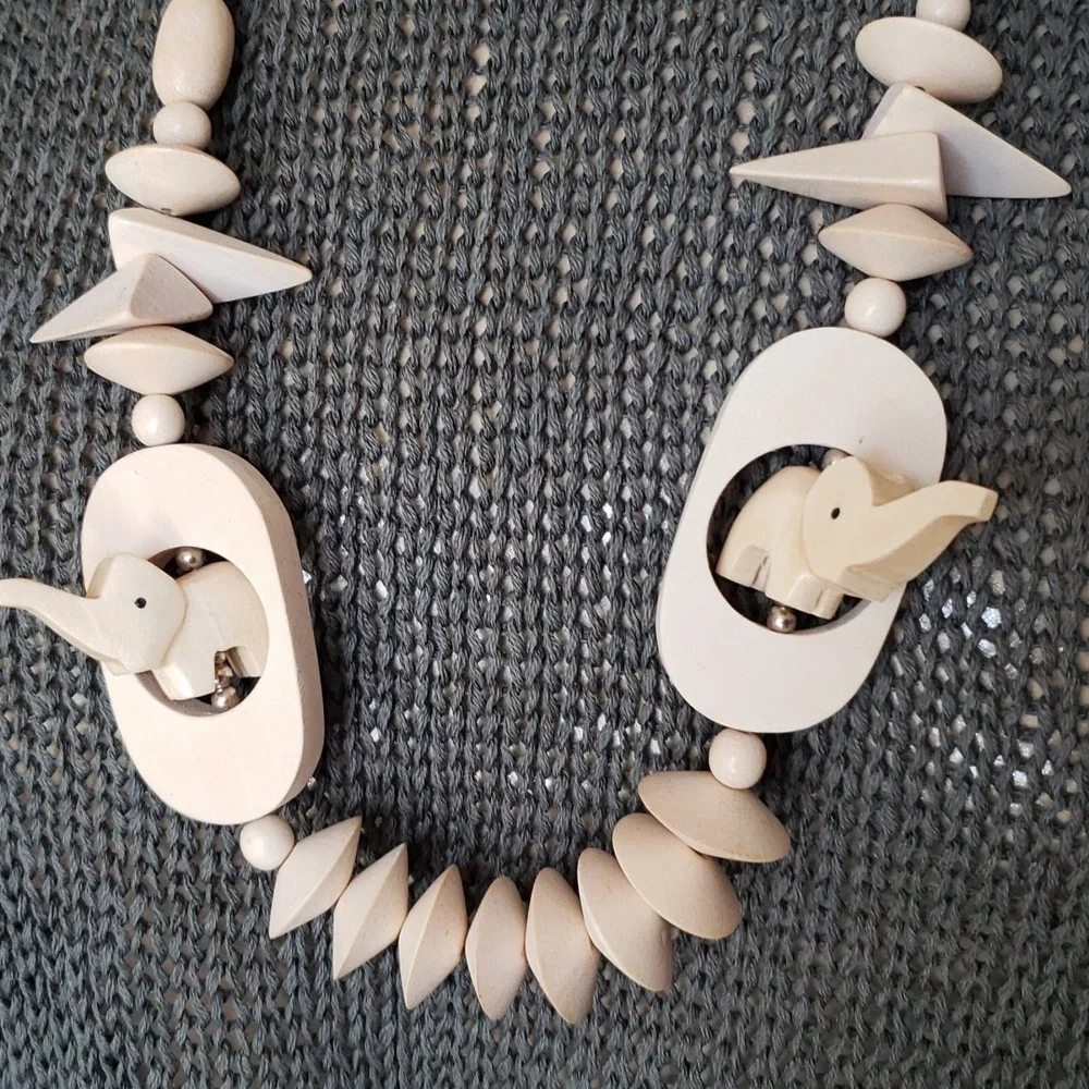 N/A neutral carved