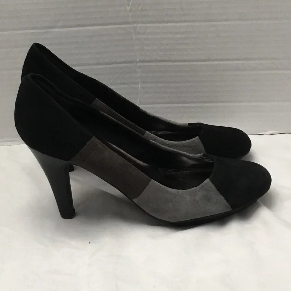 Worthington  black and gray heels