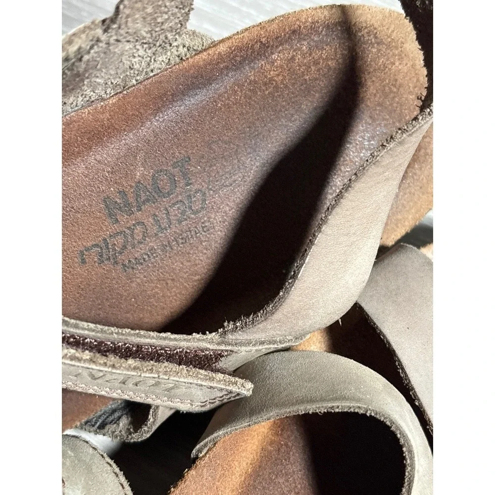 Naot leather strappy