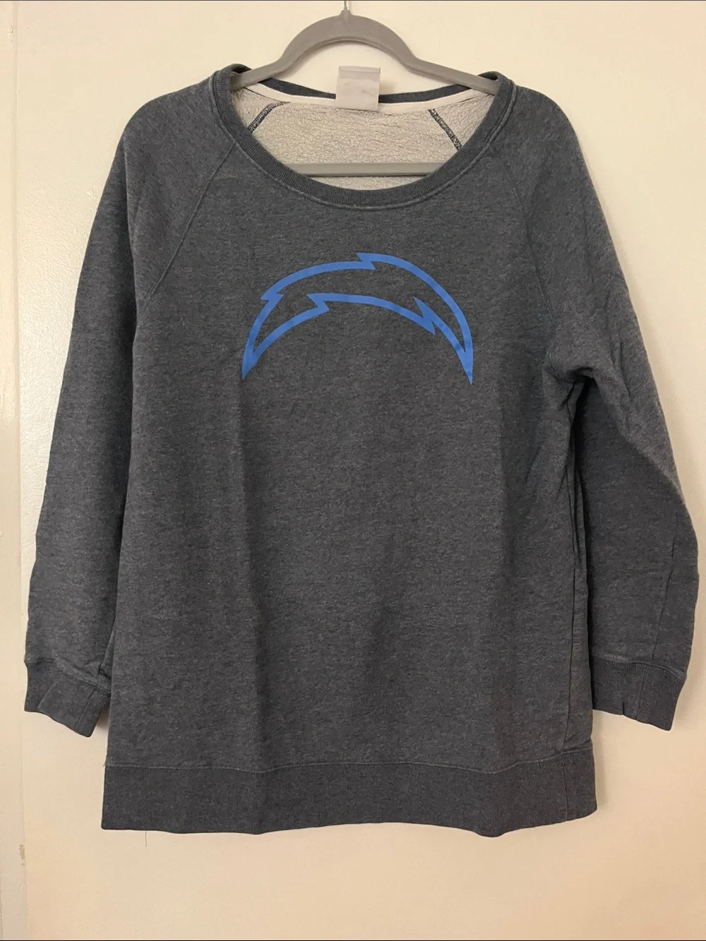 Los Angeles Chargers Nike Women's Champ Drive Boyfriend Pullover Sweatshirt - Na