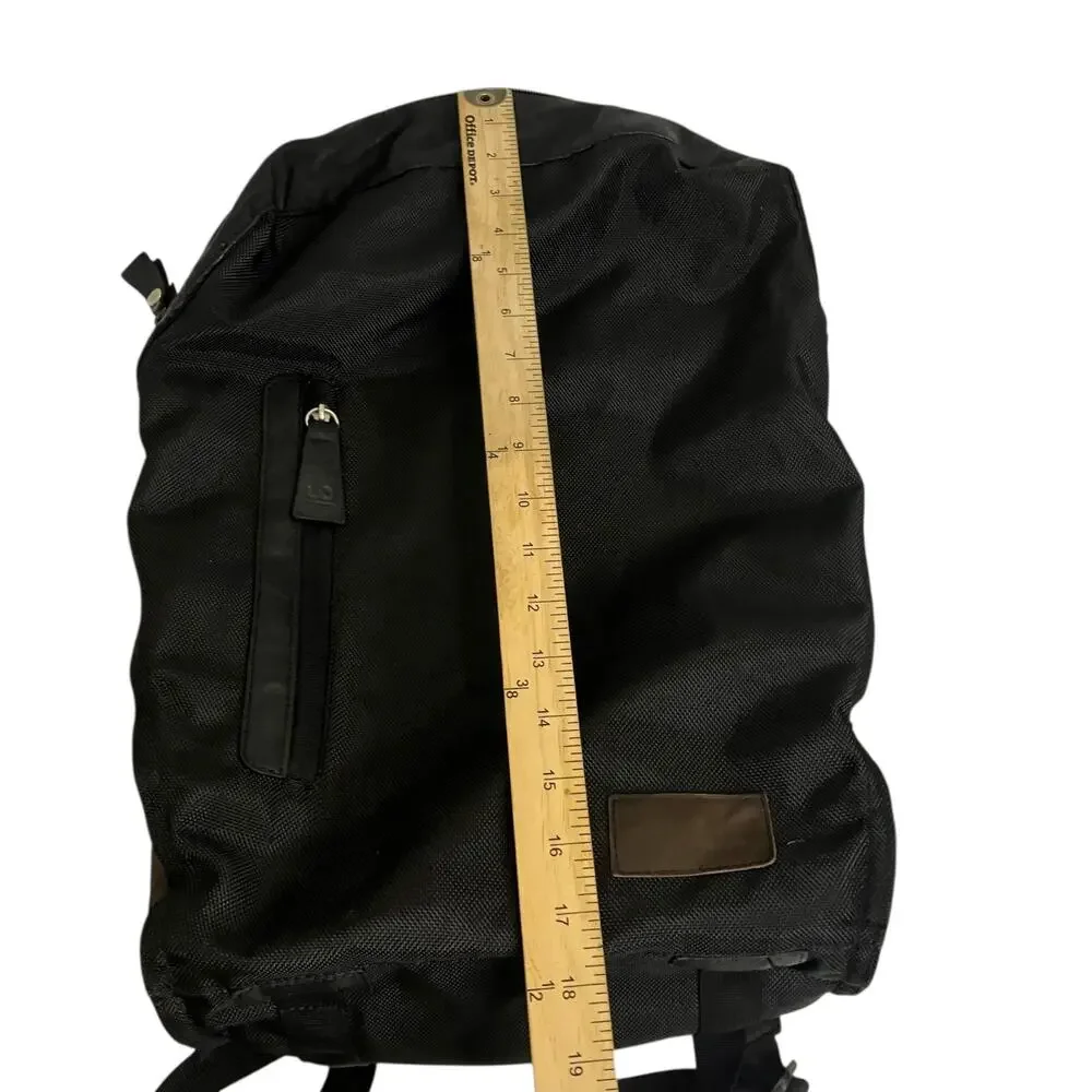 LOOPTWORKS upcycled laptop
