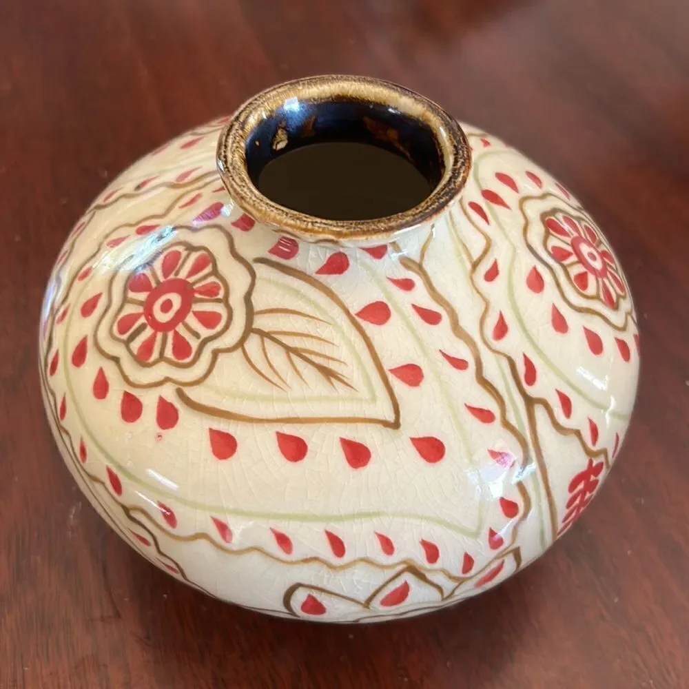 N/A stoneware vase