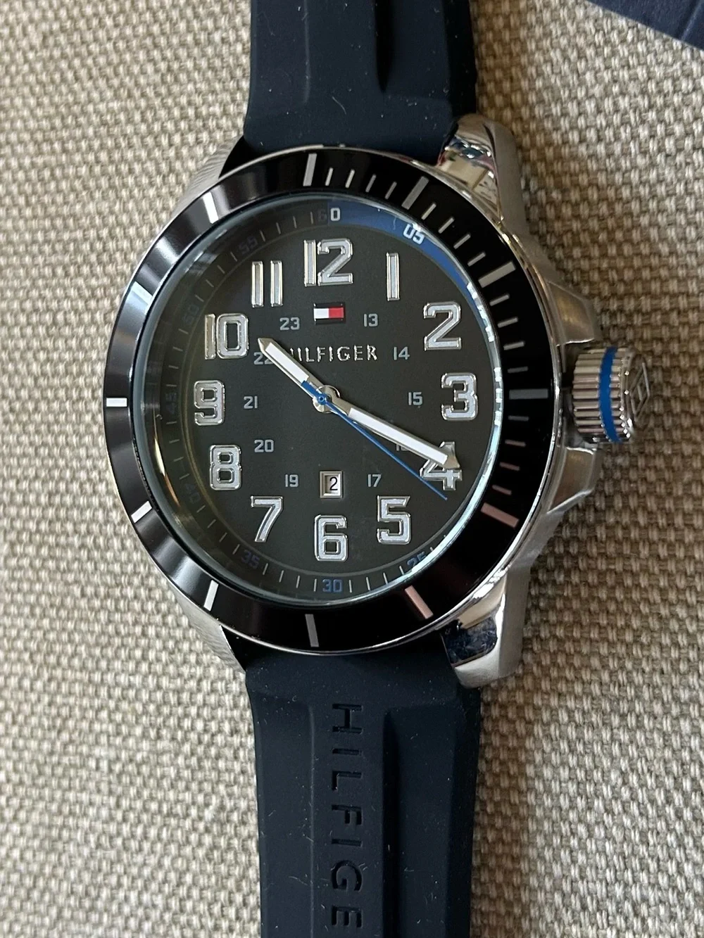 Tommy Hilfiger enjoy nice