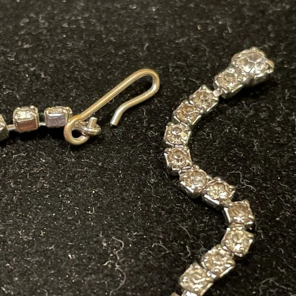 N/A excellent hook