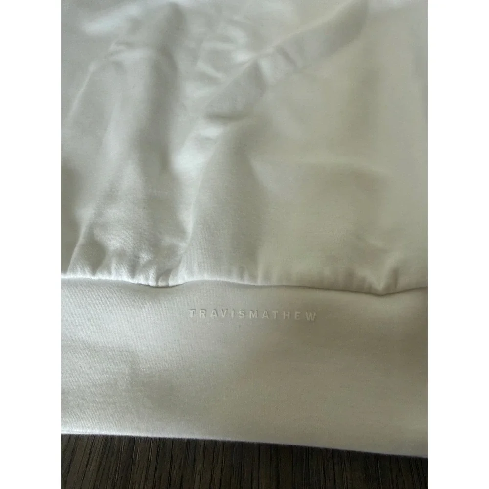 Travis Mathew travismathew neck