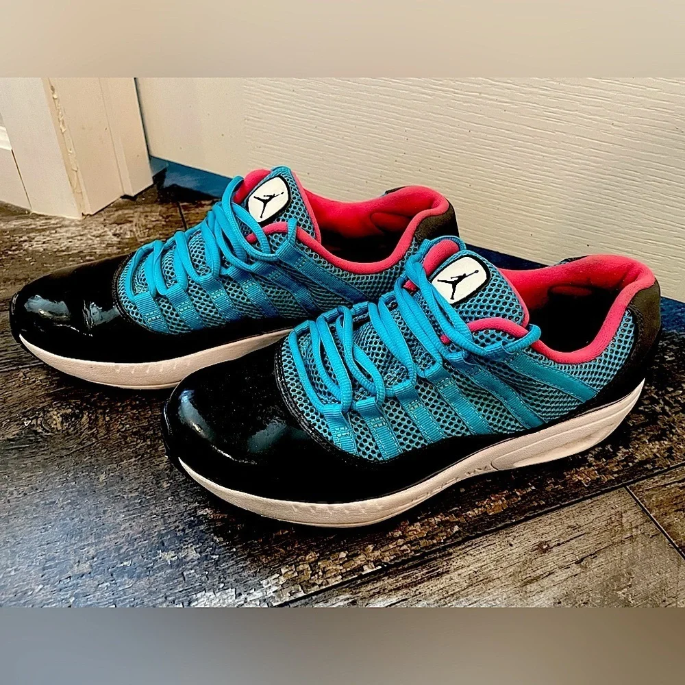 Jordan’s Miami Vice EUC Men’s sz 9.5