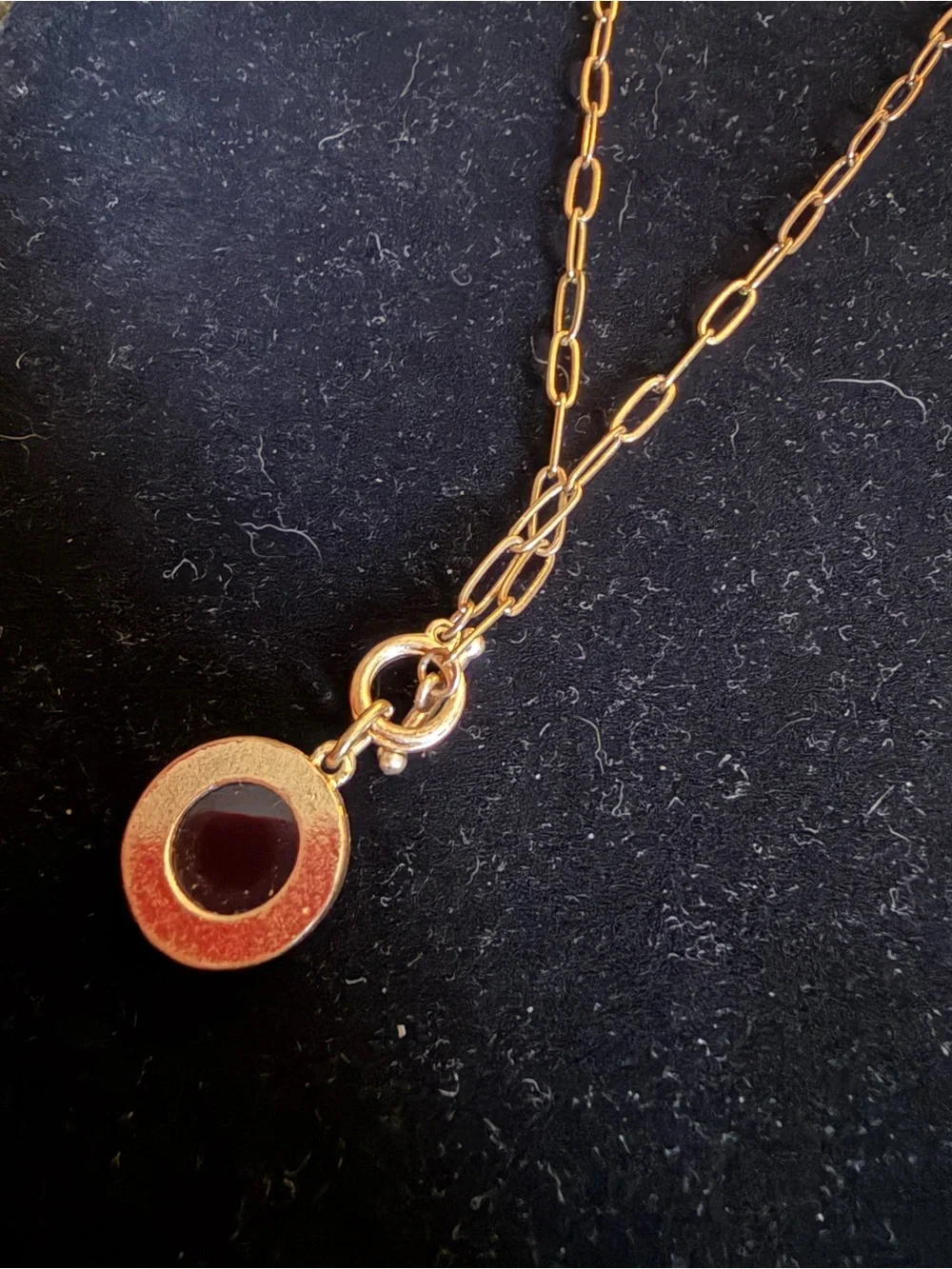 N/A elegant gold