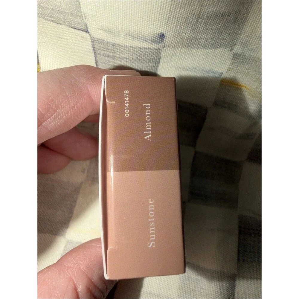 Laura Geller two complimentary