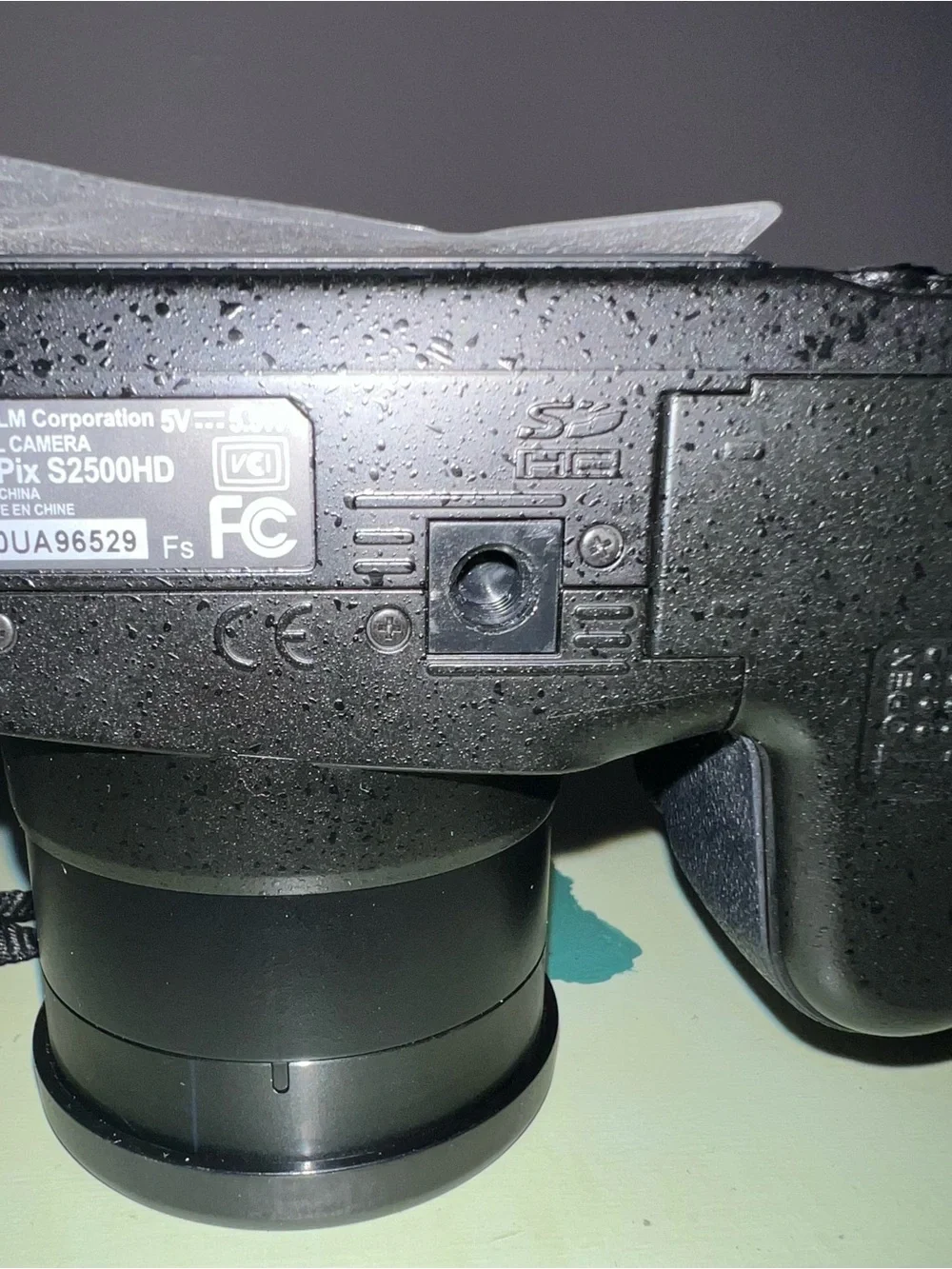 Fujifilm FinePix S2500HD 12MP with 18x Optical Dual Image Stabilized Zoom