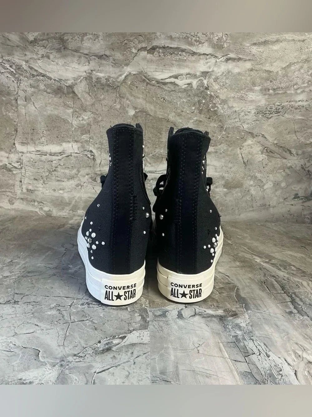 Converse upper material