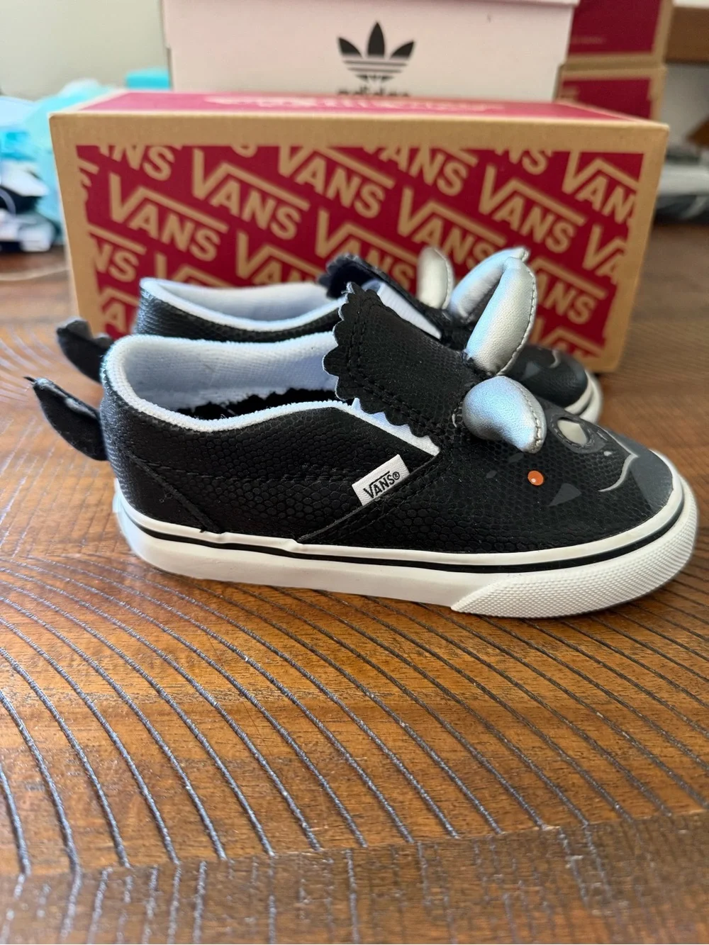 Vans playful rhino
