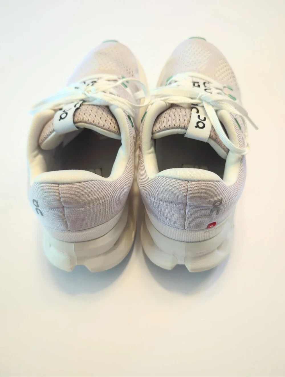 On Running Cloudsurfer CloudTec Running Shoes Sneakers Size 9 Pearl Ivory GUC