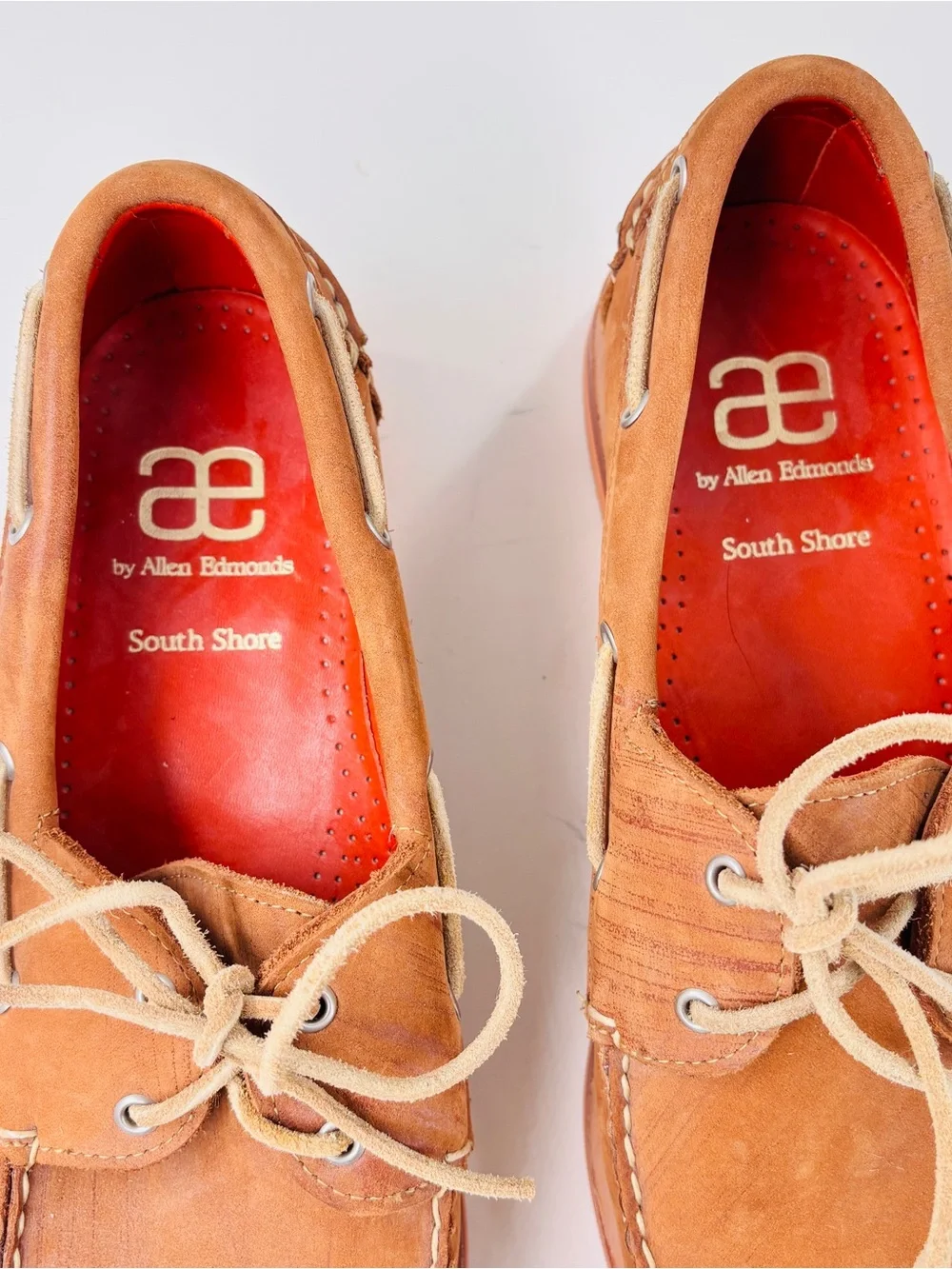 Allen Edmonds please hand great