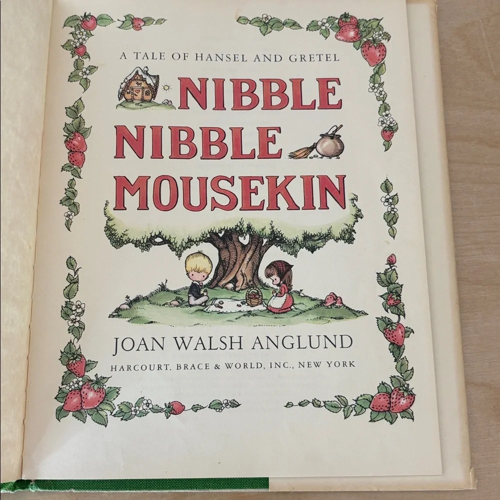 VINTAGE Nibble Nibble Mousekin Children’s Hardcover Book Fairytale