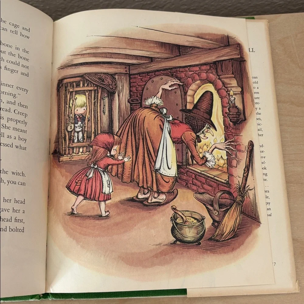 VINTAGE Nibble Nibble Mousekin Children’s Hardcover Book Fairytale