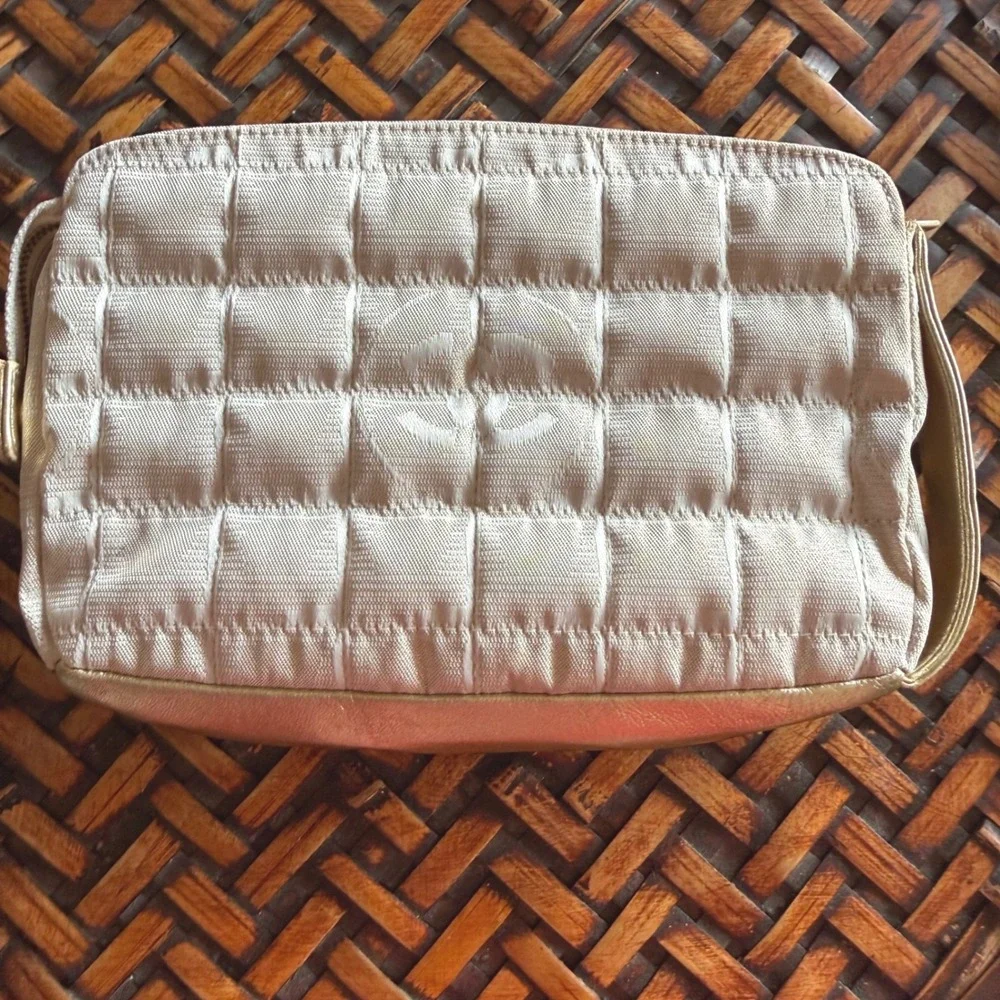 Chanel 2000s Gold  Quilted Cosmetic Pouch handbag clutch Vintage Glam OS Y2K