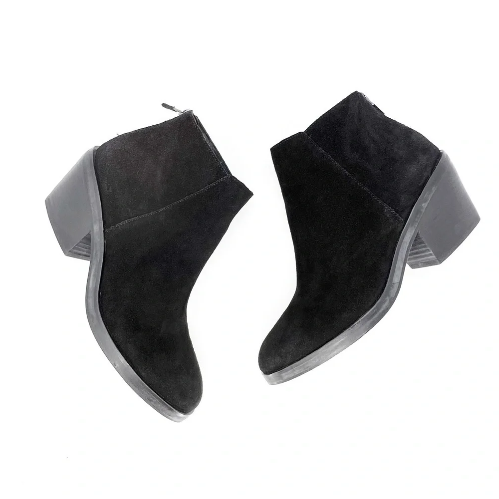 Eileen Fisher brand eileen