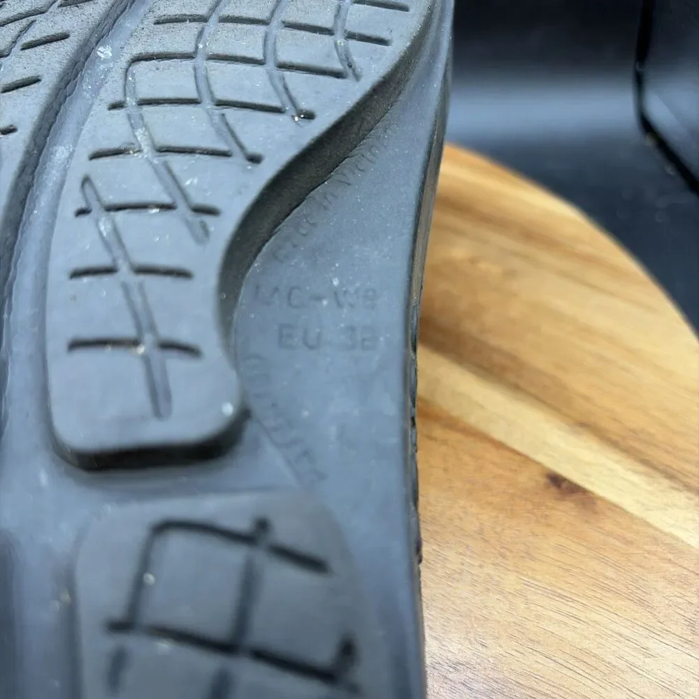OOFOS pics see wear
