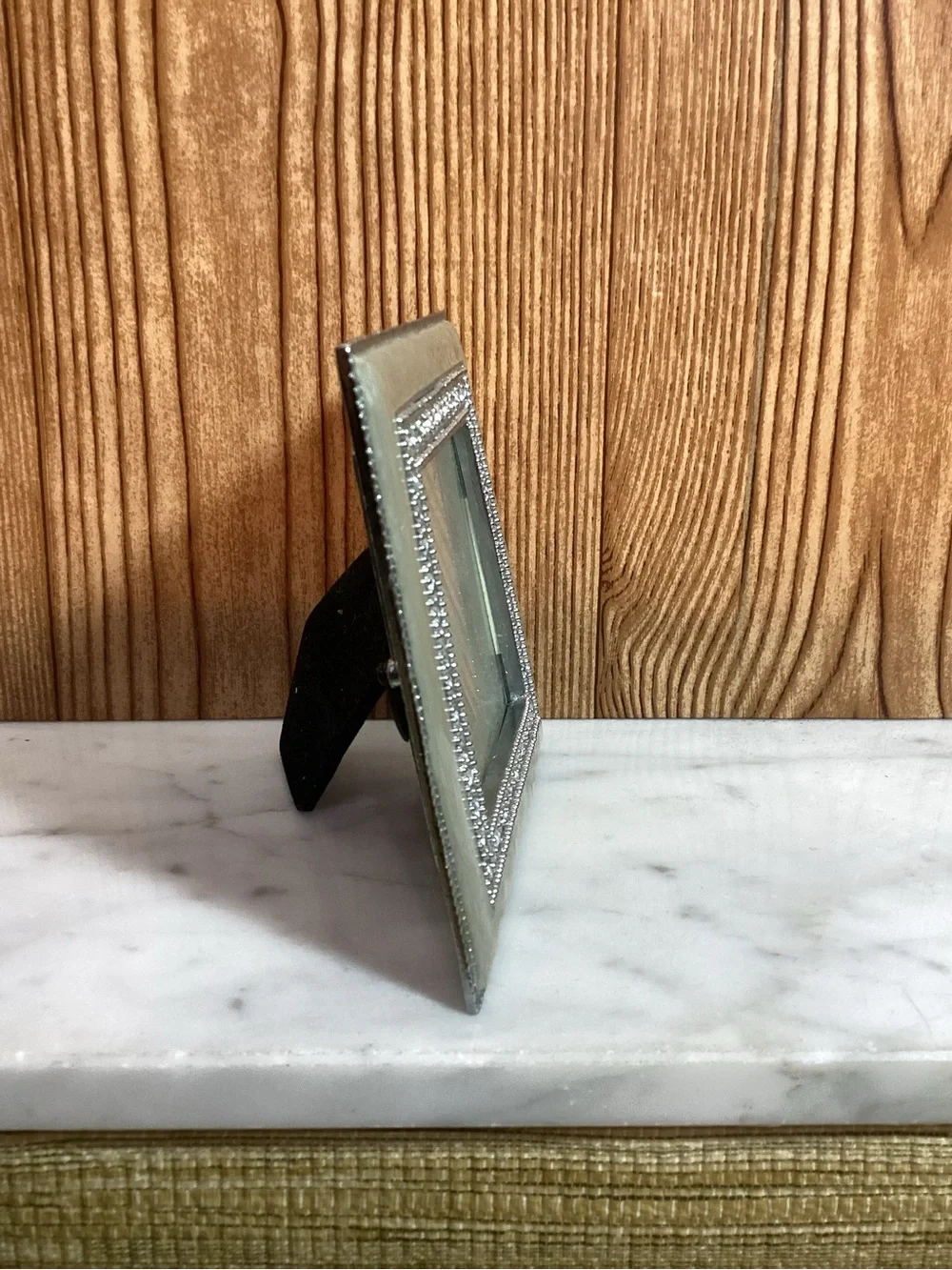 N/A stylish square