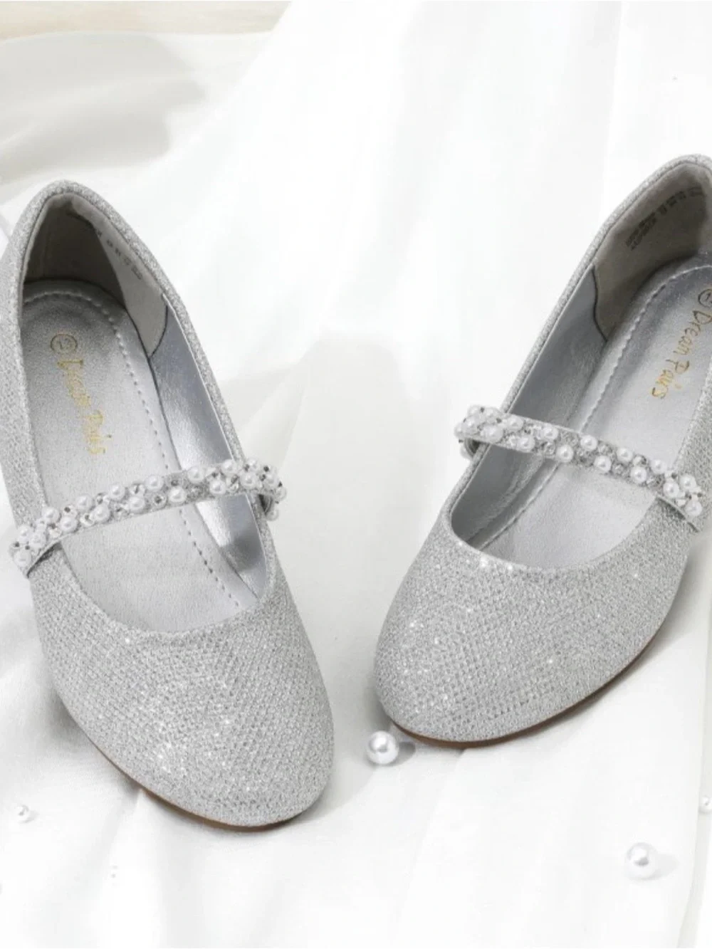 Dream Pairs brand new