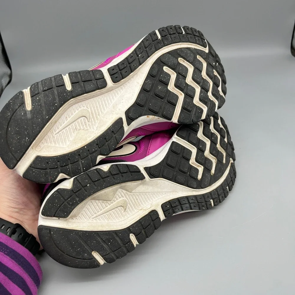 Nike downshifter running