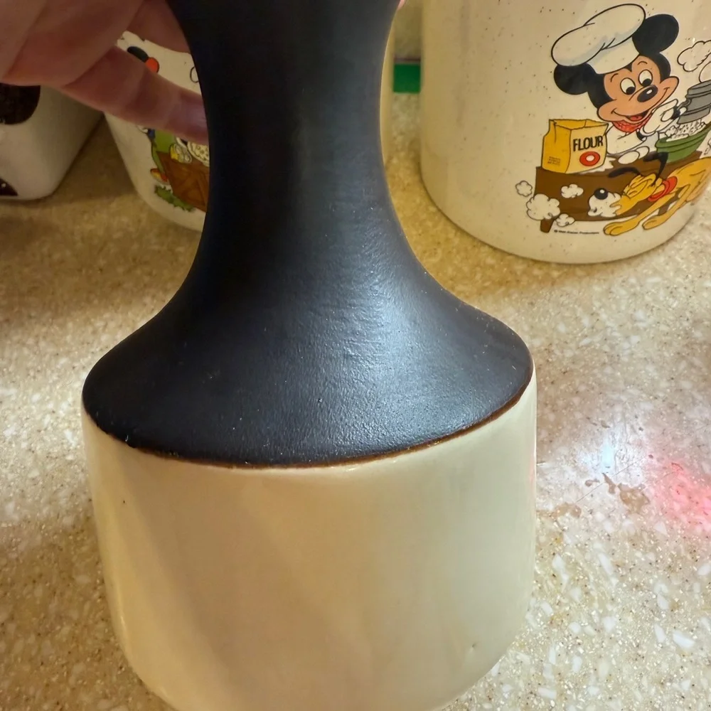 Château Yaldara  Barossa valley South Australia Black and White Vase decanter