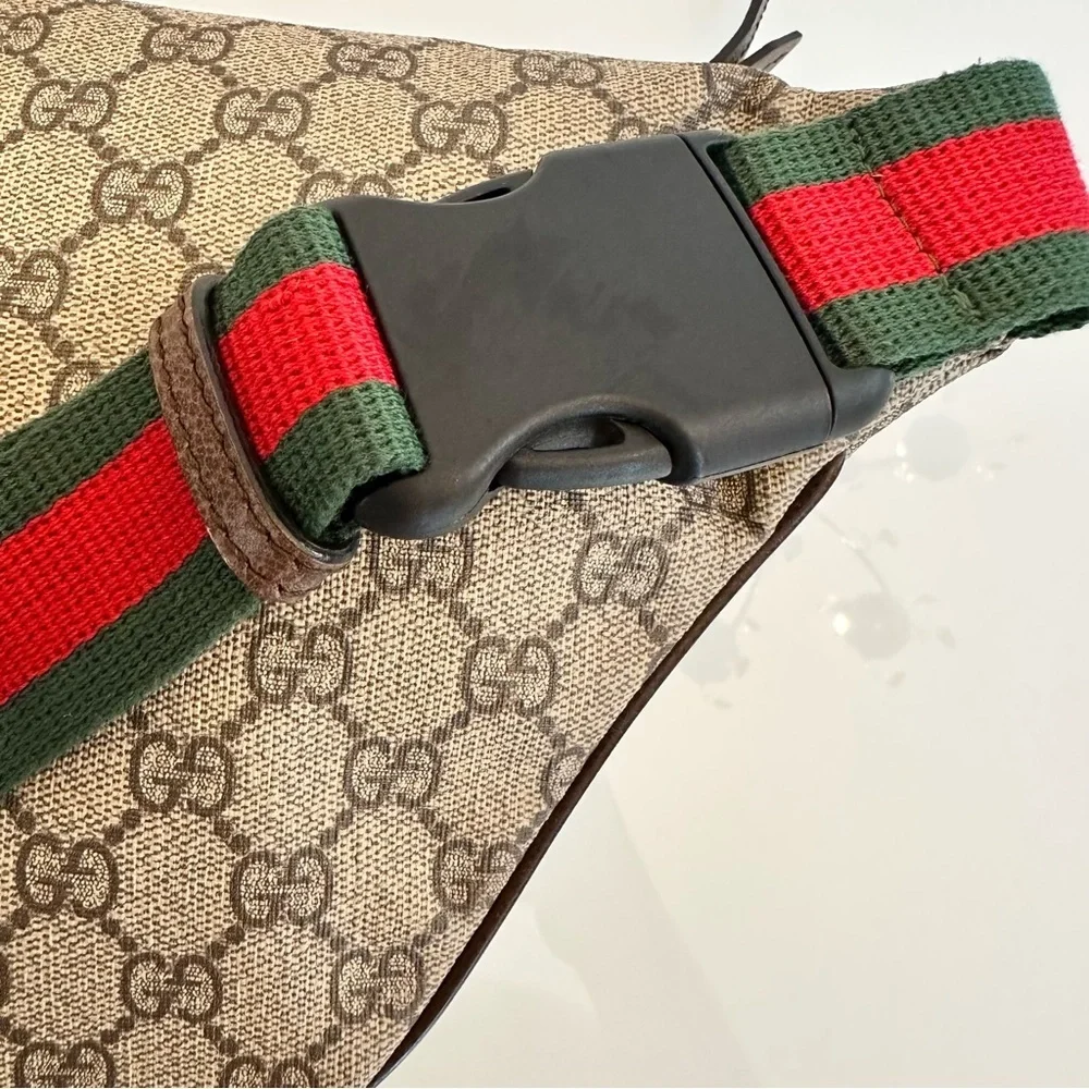 Gucci waist strap