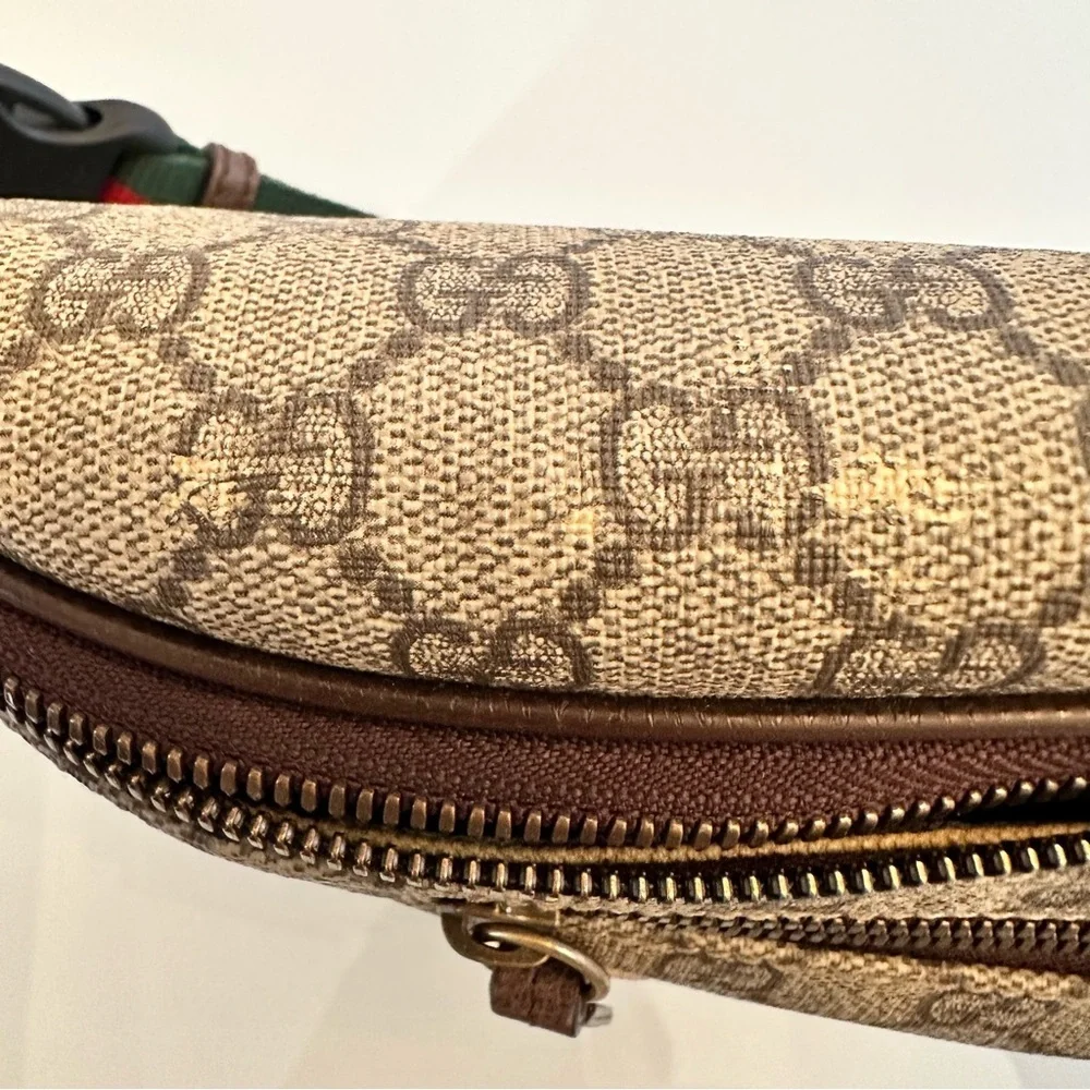 Gucci night embroidered coated